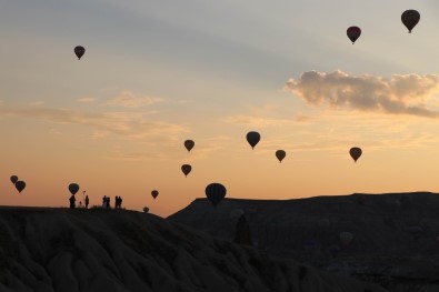Kapadokya'da Sıcak Hava Balonları Havalanamadı