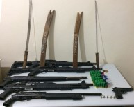 Operasyonda Çift Başlı Kılıç Ele Geçirildi