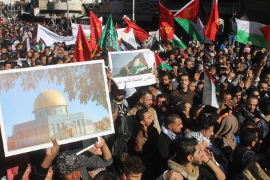 Amman'da Onbinler Kudüs İçin Eylem Yaptı