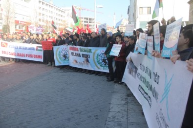 Bolu'da Yüzlerce Kişi İsrail Ve ABD'yi Protesto Etti