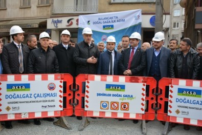 Bulancak'ta Doğalgaz İçin İlk Kazma Vuruldu