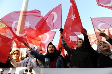 Bursa'da Binlerce Kişi Kudüs İçin Ayağa Kalktı