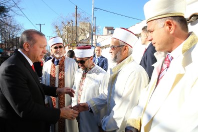 Erdoğan Cuma namazını Gümülcine'de kıldı