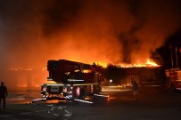 Karayolları Hizmet Binası Ve Araçlar Küle Döndü