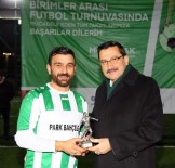 Park Ve Bahçeler, Şampiyonluk Kupasını Başkan Ak'tan Aldı