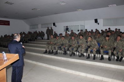 Askerlere Terhis Öncesi İŞKUR'dan İş Arama Becerileri Eğitimi Verildi