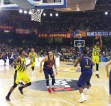 PALAU - Fenerbahçe Doğuş Barca'yı Deplasmanda Devirdi