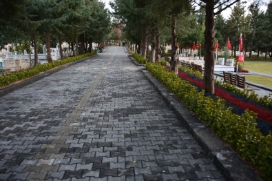 Ankara Büyükşehir Belediyesi, Sincan Cimşit Mezarlığı'na Cami Ve Modern Tesislerin Yapım Çalışmalarını Sürdürüyor