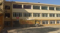 YIKIM ÇALIŞMALARI - Bilecik'teki 38 Yıllık Anadolu İmam Hatip Lisesi Binası Yıkılıyor