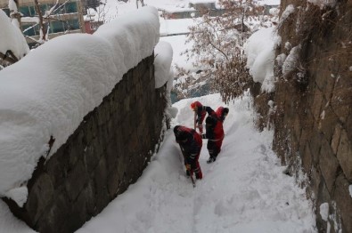 Bitlis Belediyesinden Karla Mücadele Çalışması