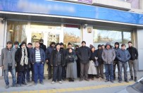 BANKA ŞUBESİ - Bozüyük'te Ev Nöbeti Tutanlar Gelen Haberle Yıkıldı