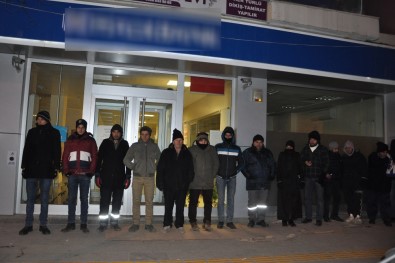 Bu Kuyruk Başka Açıklaması 6 Gündür Bekliyorlar