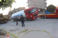 DERE YATAĞI - LPG Dolu Tanker Çukura Düştü, Faciadan Dönüldü