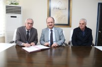 Nevvar Salih İşgören Vakfı'ndan 80 Öğrenciye Burs