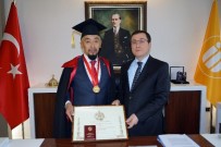 SSCB'nin Yıkılmasından Sonra Rusya Dışına Verilen İlk 'Unvan Ödülü'nü Aldı