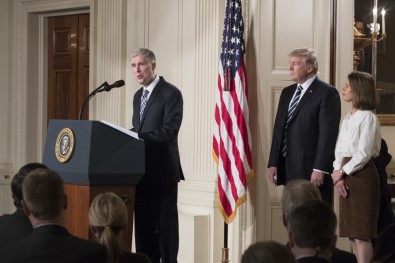 Trump'ın Yüksek Mahkeme Adayı Açıklaması Neil Gorsuch