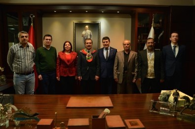 Yörük Türkmenlerden Başkan Ataç'a Ziyaret