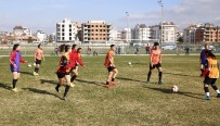 RONALDİNHO - 1207 Döşemealtı Kadın Futbol Takımı, Konak Hazırlıklarını Sürdürdü