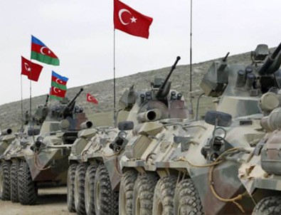 Azerbaycan, Ermenistan'ın aracını vurdu