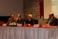 EDİRNE VALİLİĞİ - Edirne'de 'İrfan Medeniyetinde Bir Zirve Açıklaması Hoca Ahmet Yesevi' Paneli Düzenlendi