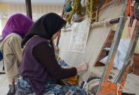 ÖZEL TASARIM - KOMEK Halı Ve Kilim Atölyesi Gelir Kapısı Oldu