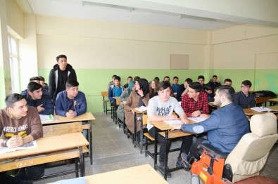 Sivas Belediyesi'nden Engellilere Ücretsiz Servis Aracı