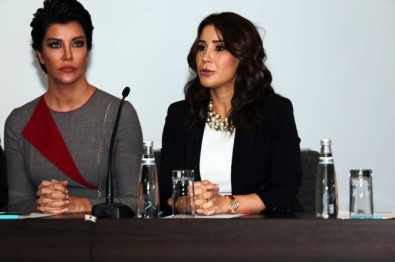 Ünlü İsimlerden Kızılay'a Yardım Defilesi