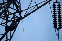 Adana'da Yüksek Gerilim Hattında İntihar Girişimi