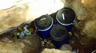 PKK'ya Ait 6 Mağara İle 3 Sığınak Ele Geçirildi