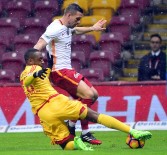 UMUT BULUT - İlk Yarıda 2 Gol Var