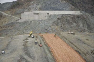 Bakan Eroğlu Açıklaması 'Obrucak Barajı İle 140 Bin 580 Dekar Zirai Alan Suyla Buluşacak'