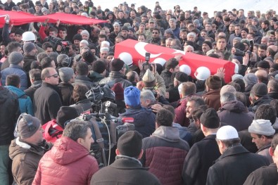 Şehit Uzman Çavuş Sedat Atalay, Aşkale'de Son Yolculuğuna Uğurlandı