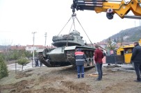 ŞEHİR MÜZESİ - Tarihi Tank Müzedeki Yerini Aldı