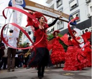 ROMANTIZM - Ziyapaşa'da 14 Şubat'ta Karnaval Havasında Kutlama