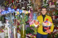 İSMAIL DENIZ - Sevgililer Günü Gülüne Sel Zammı