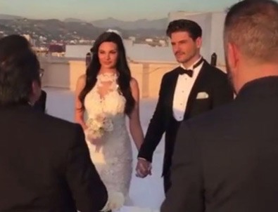 Tolgahan Sayışman ile Almeda Abazi evlendi