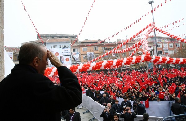 Cumhurbaşkanı meydanlara iniyor