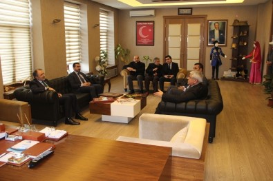 Bakan Yardımcısı Yavilioğlu, Başkan Karaçanta'yı Ziyaret Etti