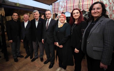 Başkan Karaosmanoğlu Açıklaması Gençliğimizin Mimarı Annelerimizdir''