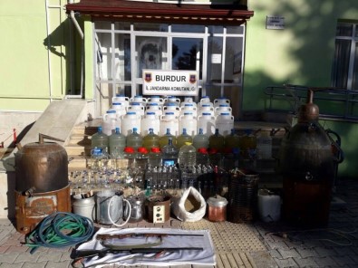 Burdur'da Sahte İçki İmalathanesine Baskın