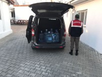 ALKOLLÜ İÇKİ - İzmir'de Kaçak İçki Operasyonu Açıklaması 3 Gözaltı