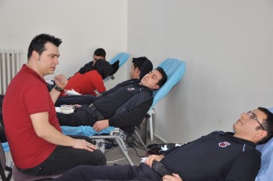 Kars Cezaevi'nde Kan Bağışı Kampanyası Düzenlendi