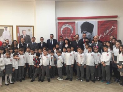 Katar'daki Türk Okulu'nu Sözcü Kalın Açtı