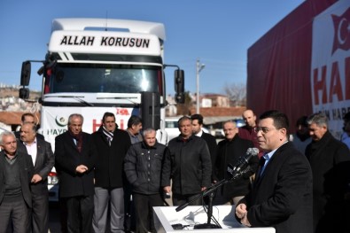 Kepez'den Halep'e 12 Tır Yardım
