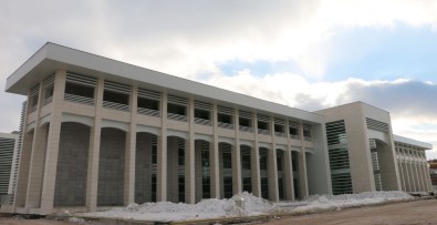 KTO Karatay Üniversitesi'ne Modern Hukuk Fakültesi Binası