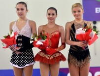 JAMES BOND - Rus Sporcu Alina Zagitova Altın Madalyanın Sahibi Oldu