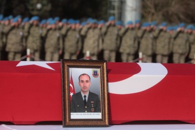 Şehit Uzman Çavuş Kayan İçin Adana'da Tören Düzenlendi