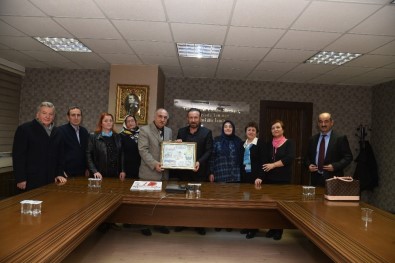 Sivaslılar, İzmit Belediye Başkanı Nevzat Doğan'ı Ziyaret Etti
