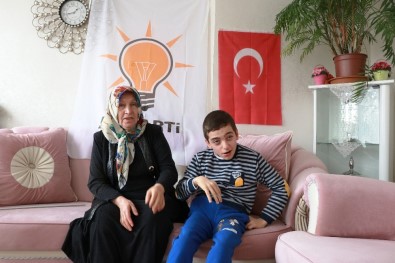 15 Yaşındaki Engelli Mustafa'nın Erdoğan Sevgisi