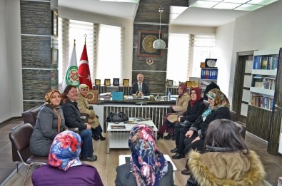 AK Kadınlardan Başkan Gülcüoğlu'na Ziyaret